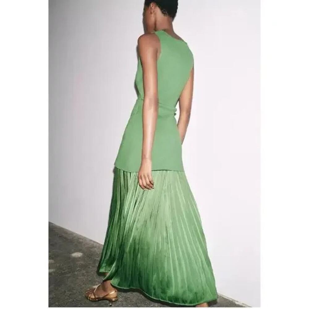 Zara Two-Tone Green Maxi Dress - Picture 2 of 10